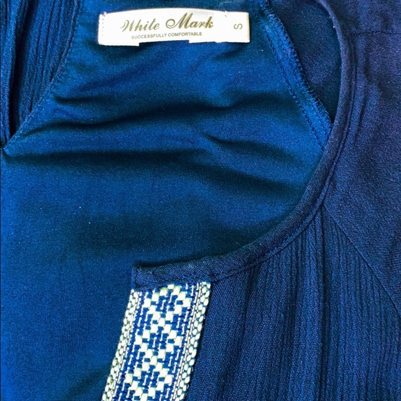 WHITE MARK Cold-Shoulder Crinkle Gauze Shift Dress - Picture 4 of 7